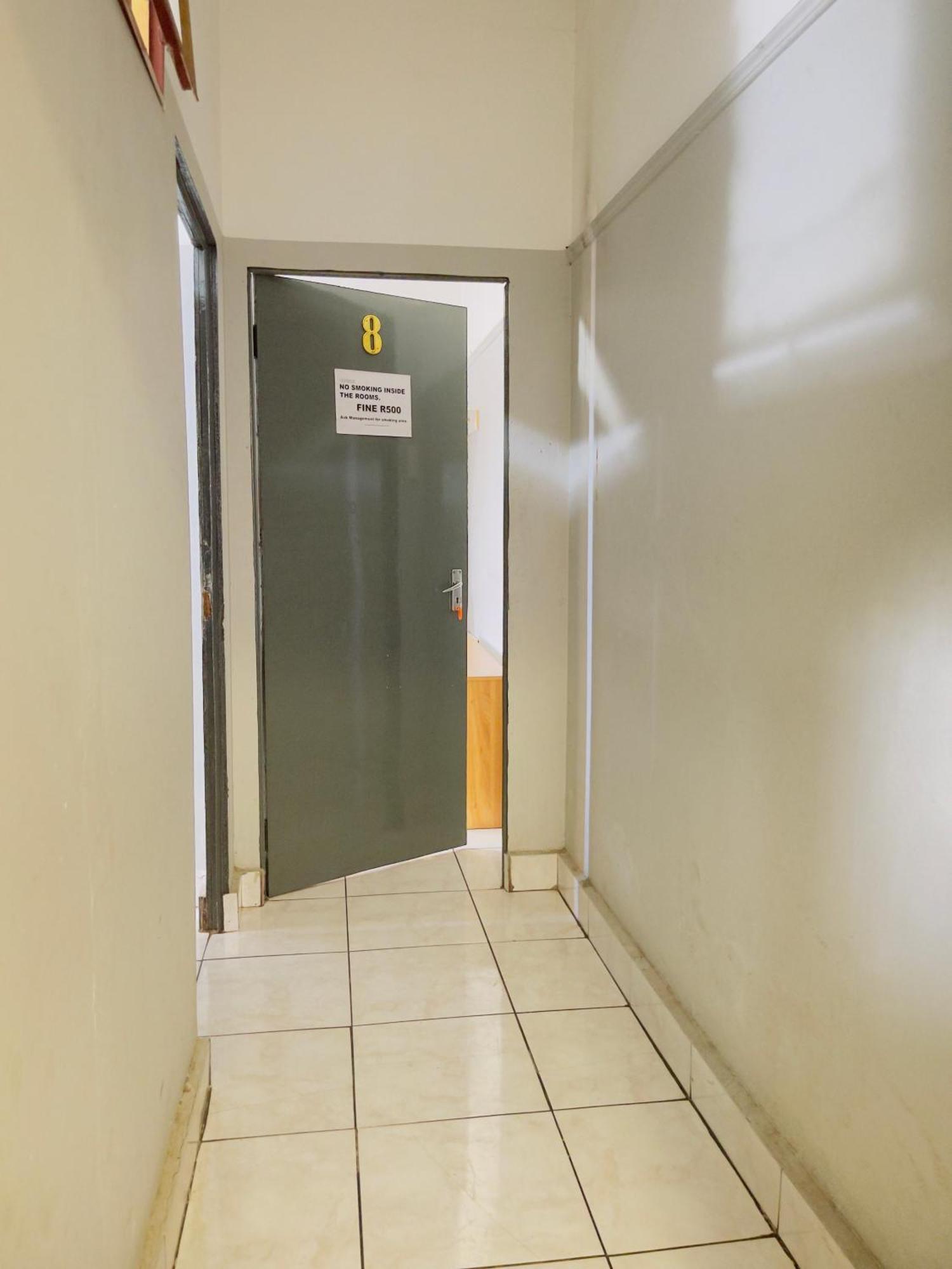 Sunrise Guest Inn Pretoria-Noord Extérieur photo