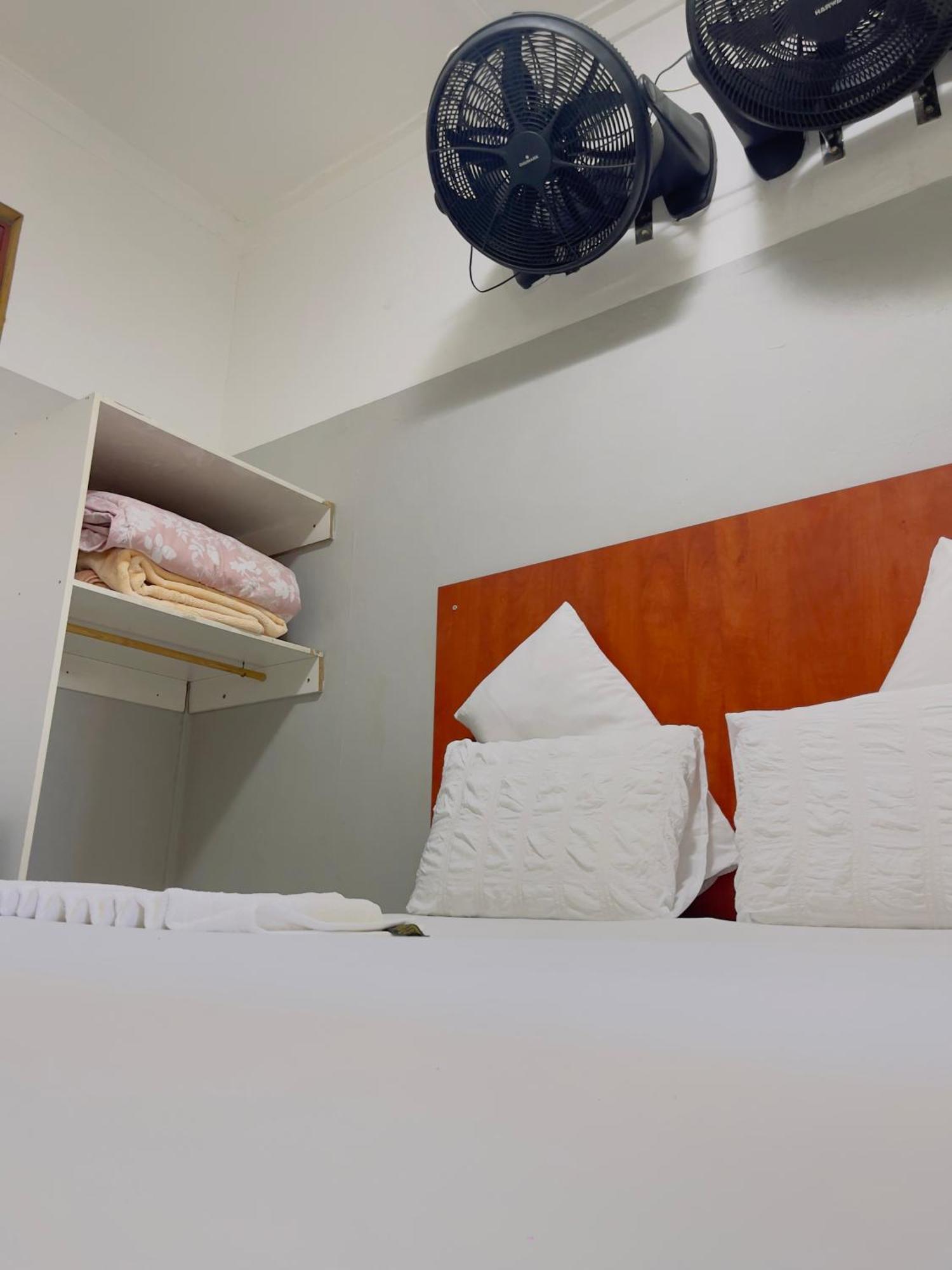Sunrise Guest Inn Pretoria-Noord Extérieur photo